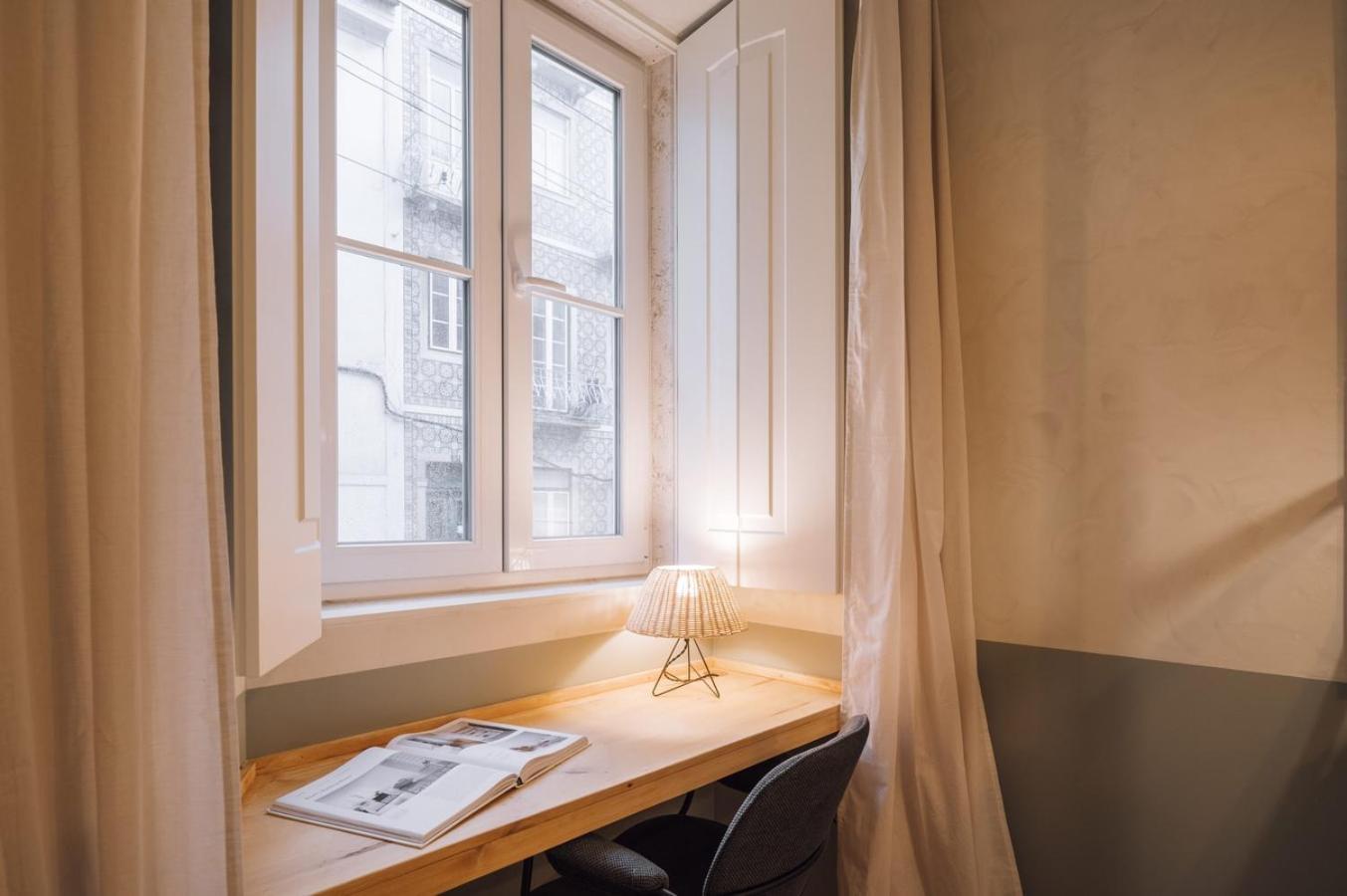 Martos - 1 Bedroom And Terrace In Santos * Lissabon