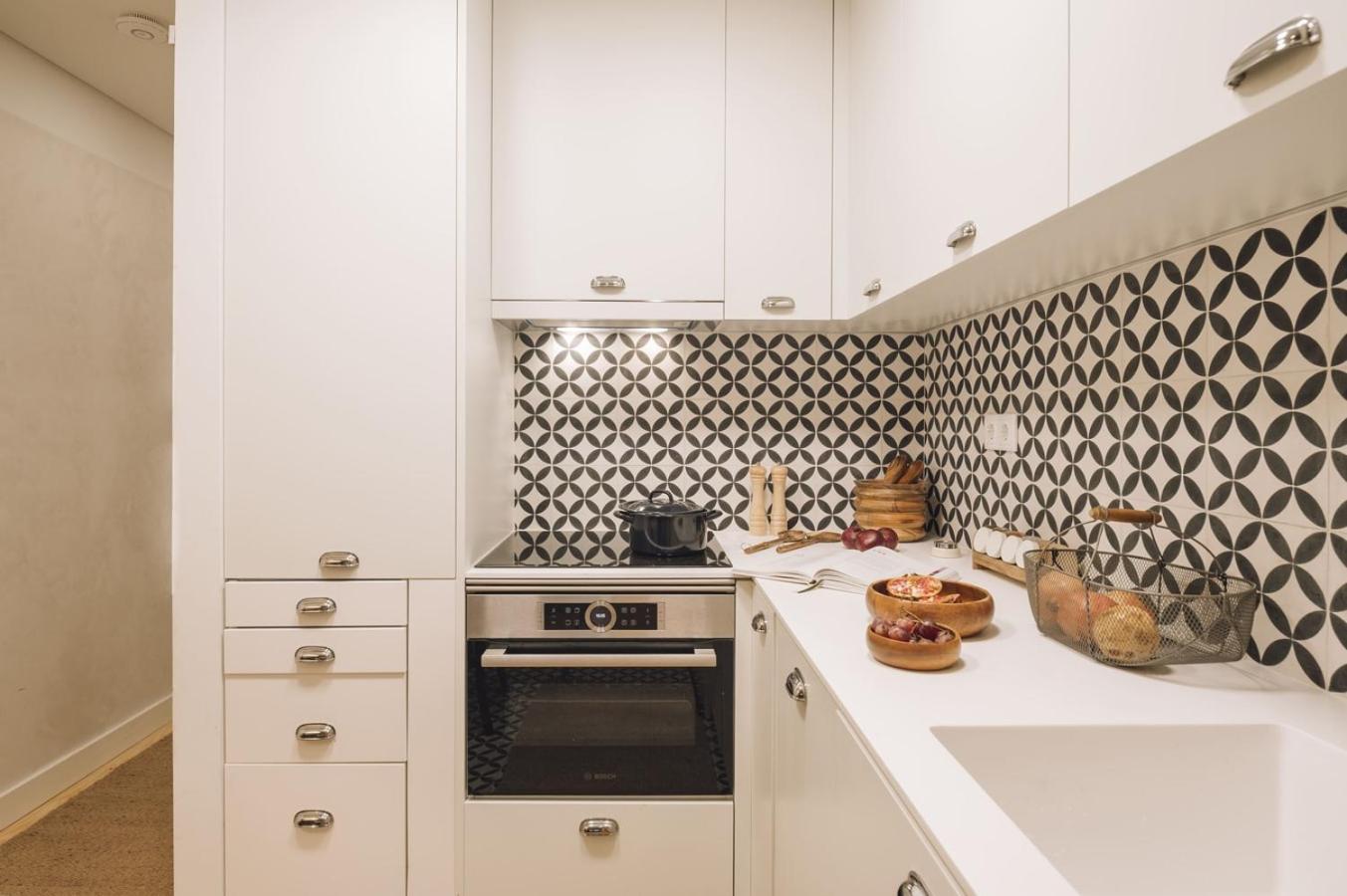 Martos - 1 Bedroom And Terrace In Santos * Lisboa
